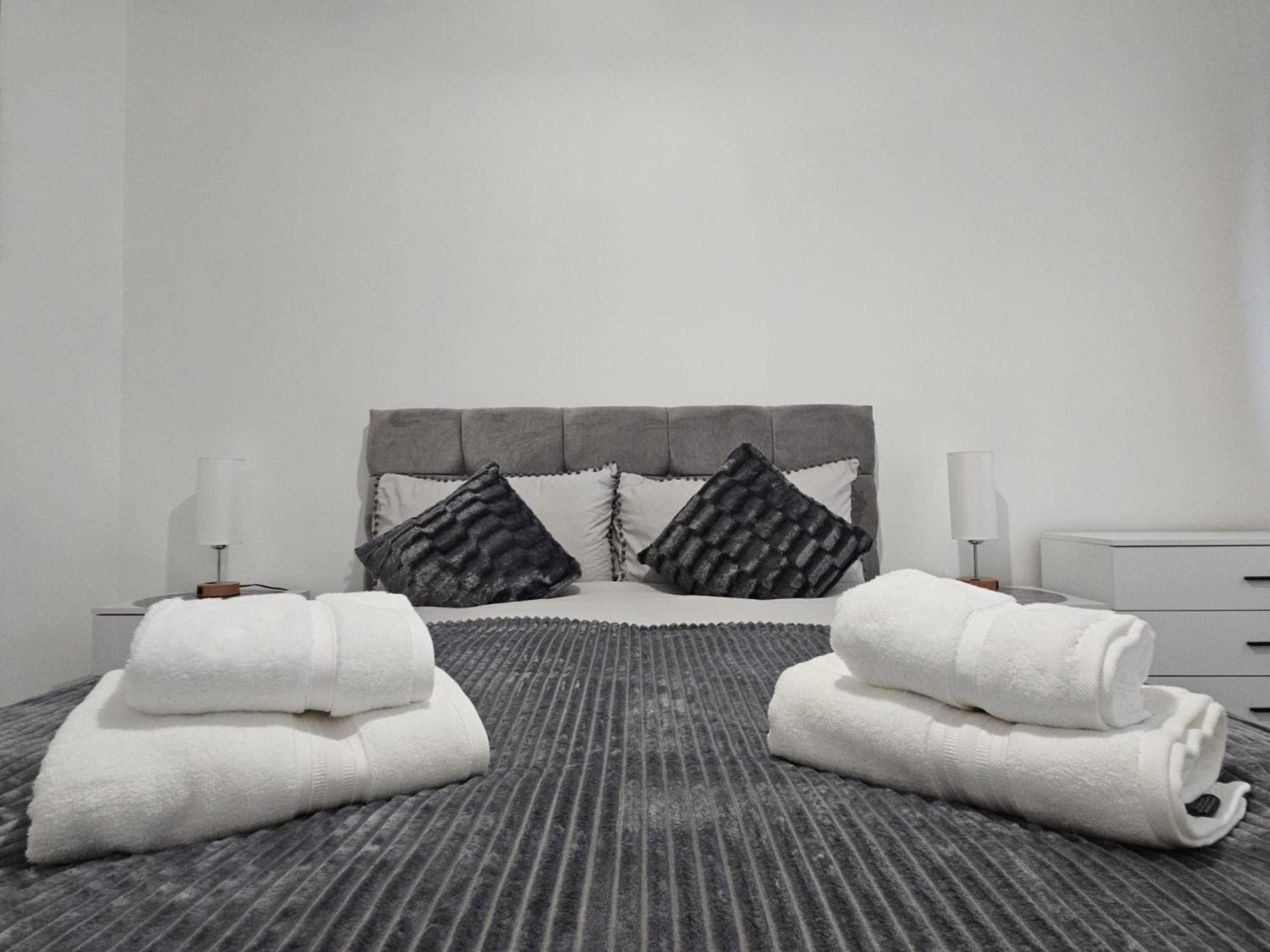 Regina Apartment In Fort William Esterno foto