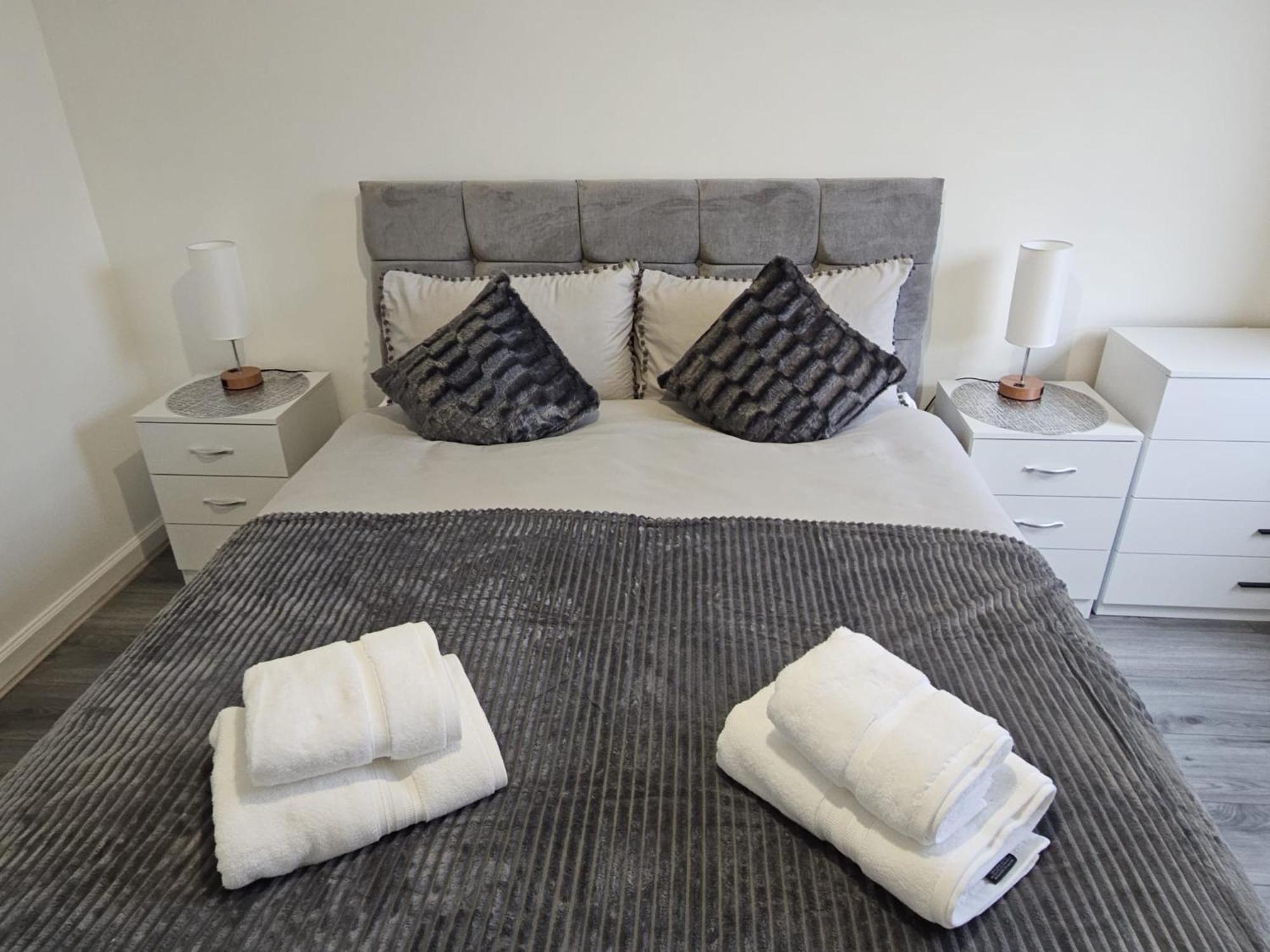 Regina Apartment In Fort William Esterno foto