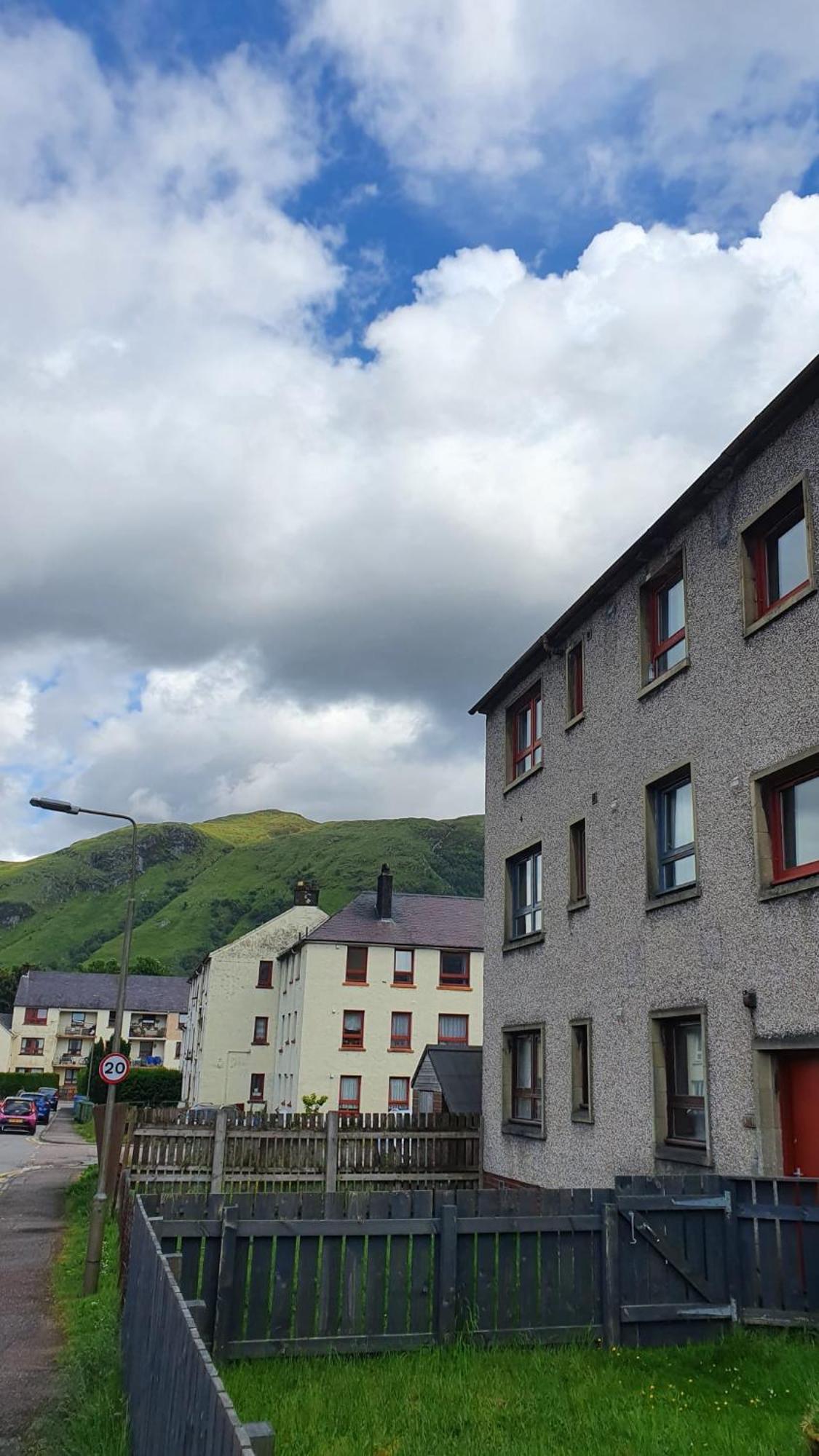 Regina Apartment In Fort William Esterno foto